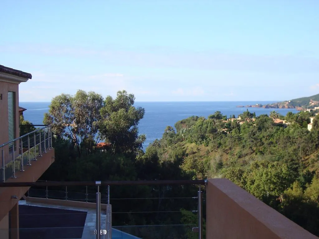 La Grand-Voile Villa Theoule-sur-Mer 0*,  France